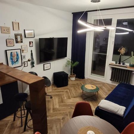 شقة Apartament 3 Pokoje Balkon 50M2 Wyposazone Parking فروتسواف المظهر الخارجي الصورة
